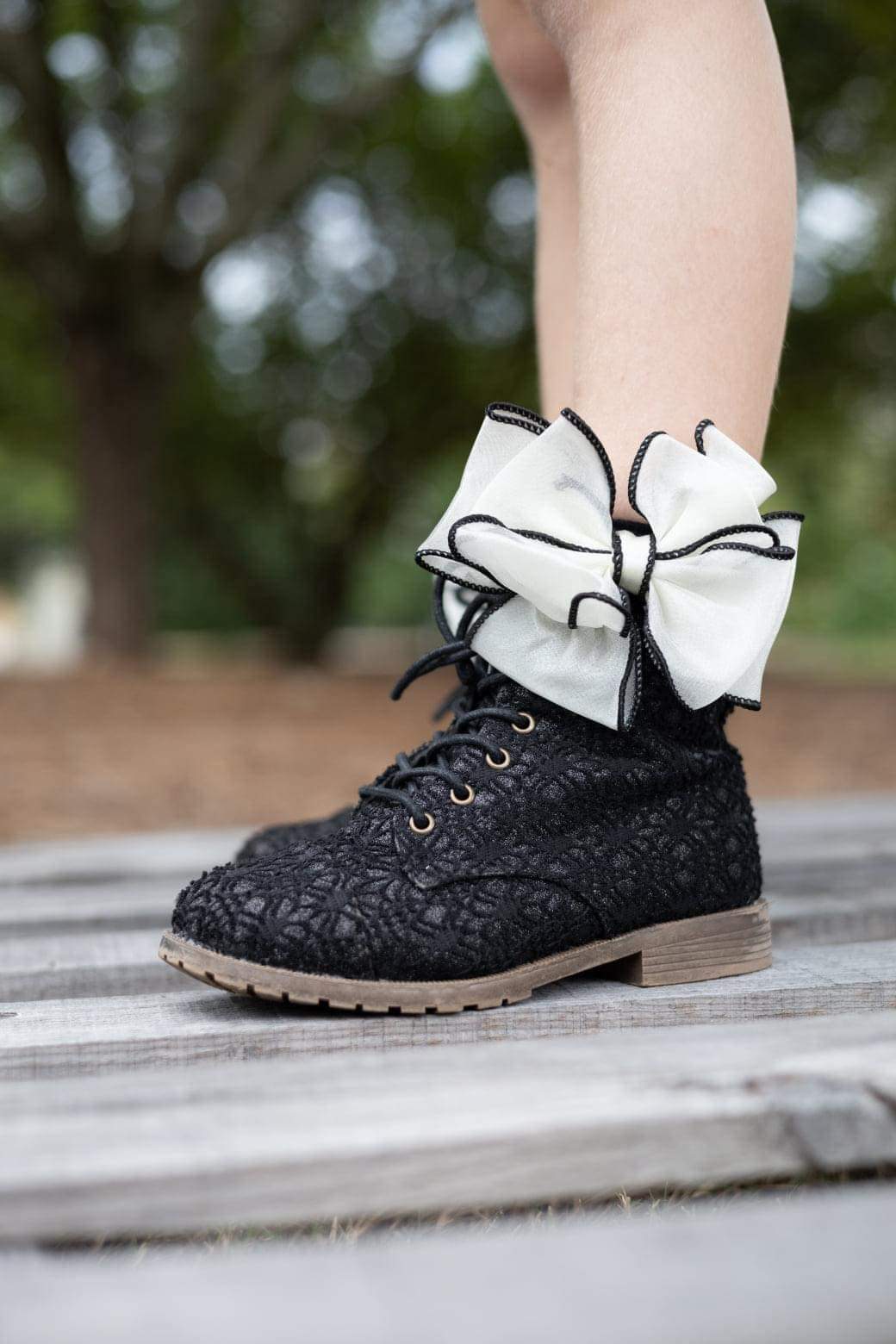 [Black Glitter Crochet] Boots