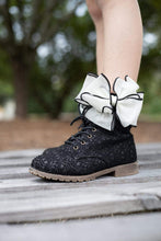 Load image into Gallery viewer, [Black Glitter Crochet] Boots
