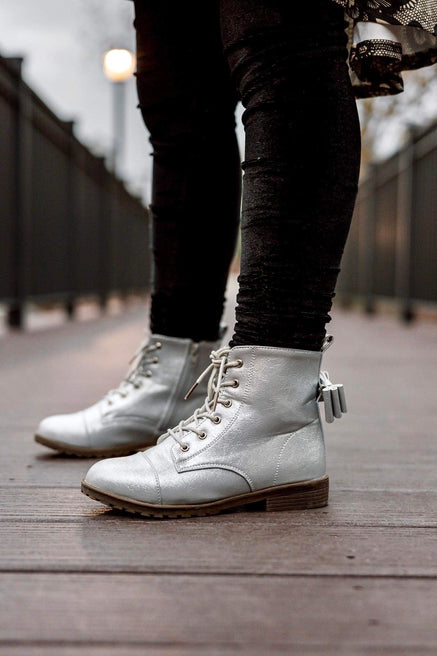 [Silver Shimmer 2.0] Boots