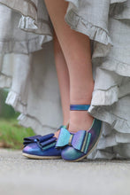 Load image into Gallery viewer, [Rainbow Peacock] Bow Shoes
