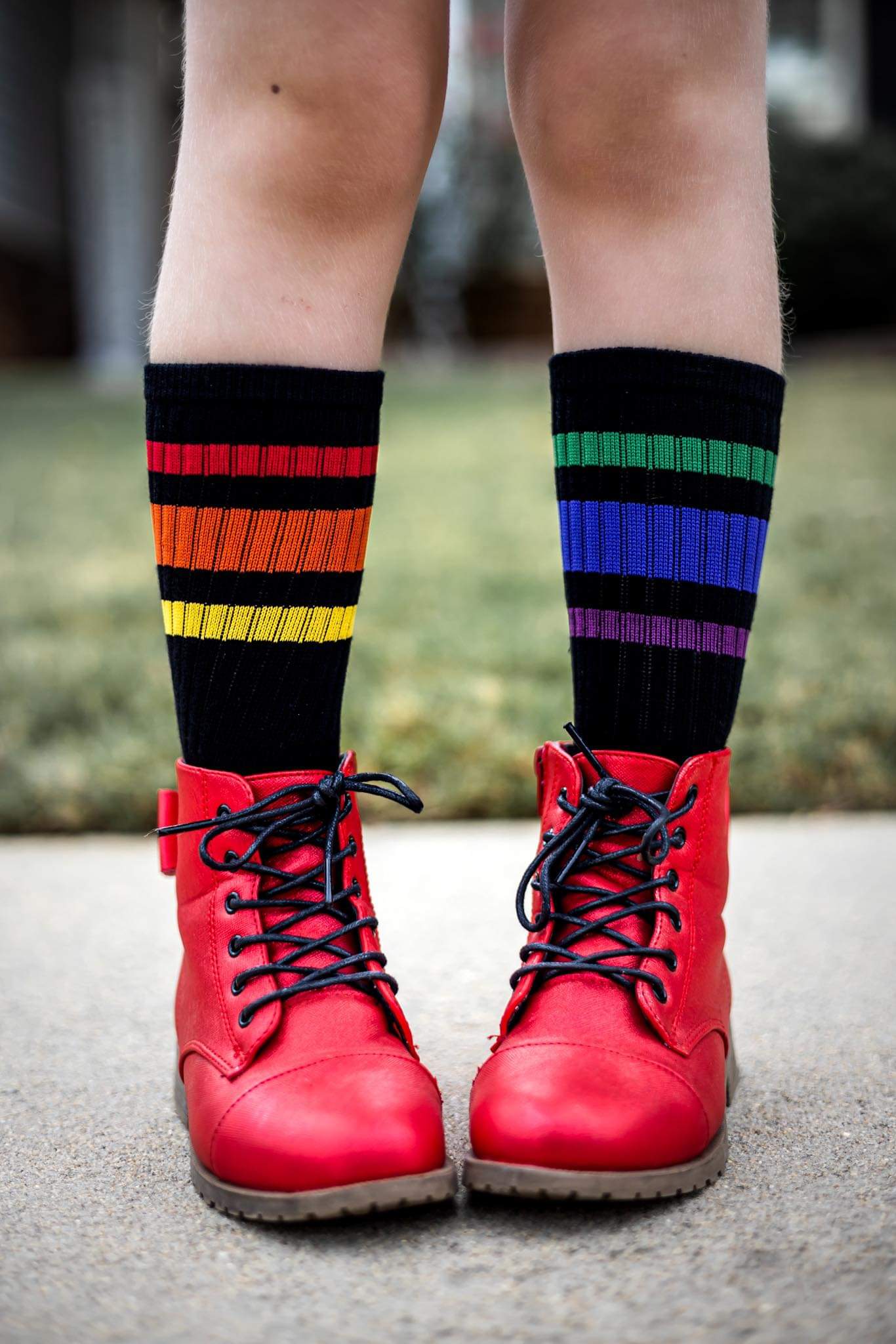 [Black + Rainbow Stripe] Baseball Socks