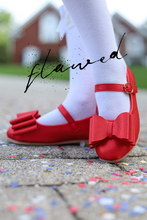 Load image into Gallery viewer, [Red Shimmer] FLAWED Bow Shoes
