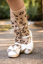 Load image into Gallery viewer, [Beige Shimmer 2.0] FLAWED Bow Shoes
