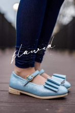 Load image into Gallery viewer, [Light Blue Shimmer] FLAWED Bow Shoes
