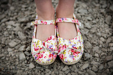Load image into Gallery viewer, [Floral Blossom] Bow Shoes
