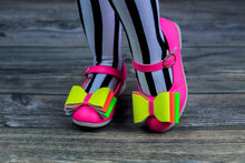 Load image into Gallery viewer, [Neon Lights] Bow Shoes
