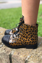 Load image into Gallery viewer, [Leopard + Black Glitter Toe] Boots
